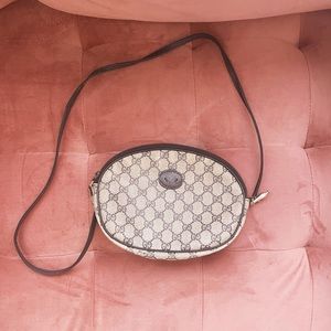 GUCCI | VINTAGE MONOGRAM CROSSBODY